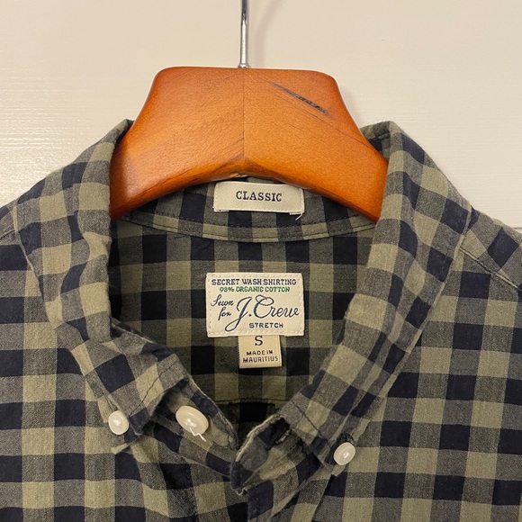 J Crew button down - Picture 3 of 3